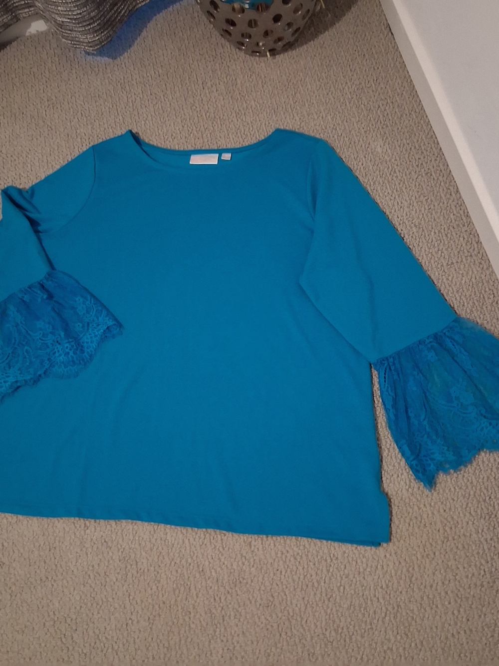 Belle by Kim Gravel Teal Lace Bell-Sleeve Long Sleeve Top